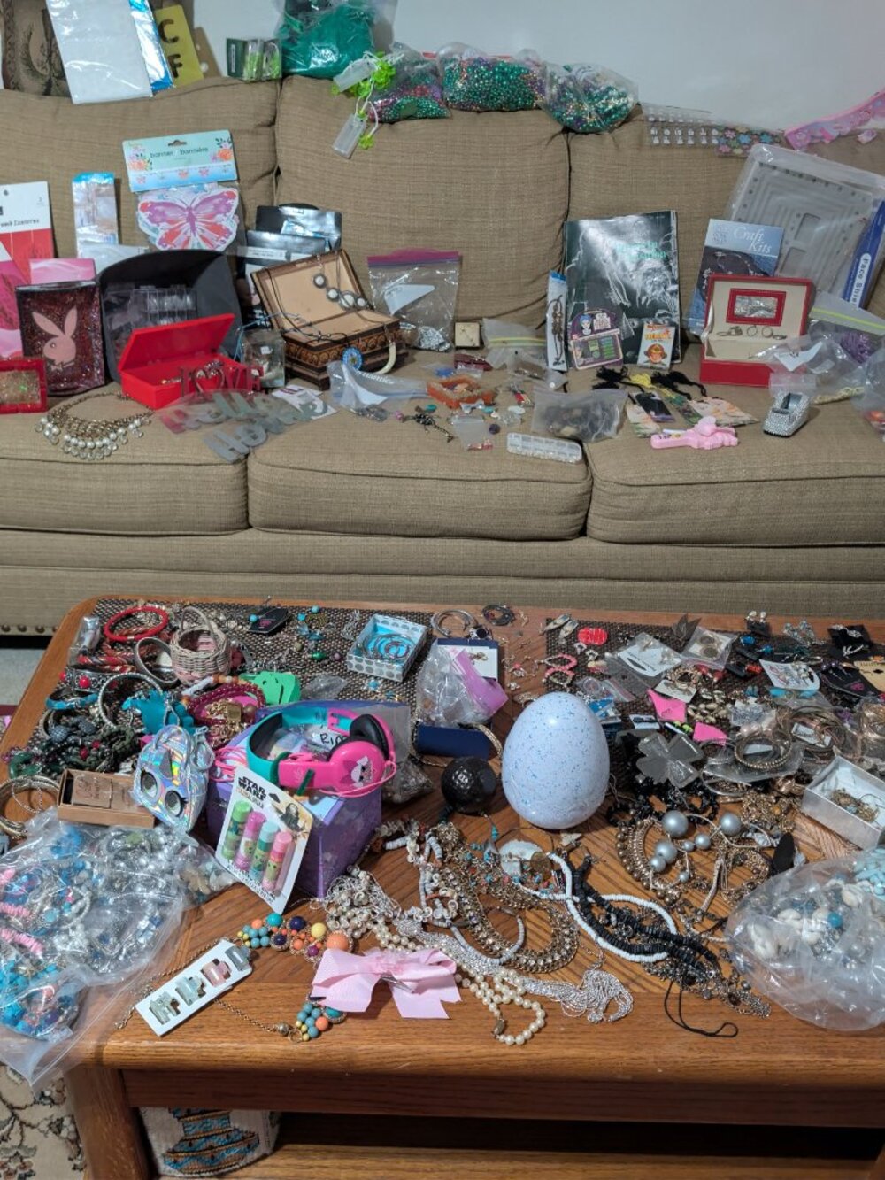 Tons of Jewelry, Star Wars Chap Lip Sticks, Keychains, NWT Earrings Read Discrip